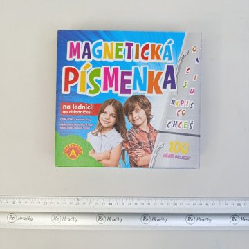 Magnetická písmenka na lednici a další reHračky